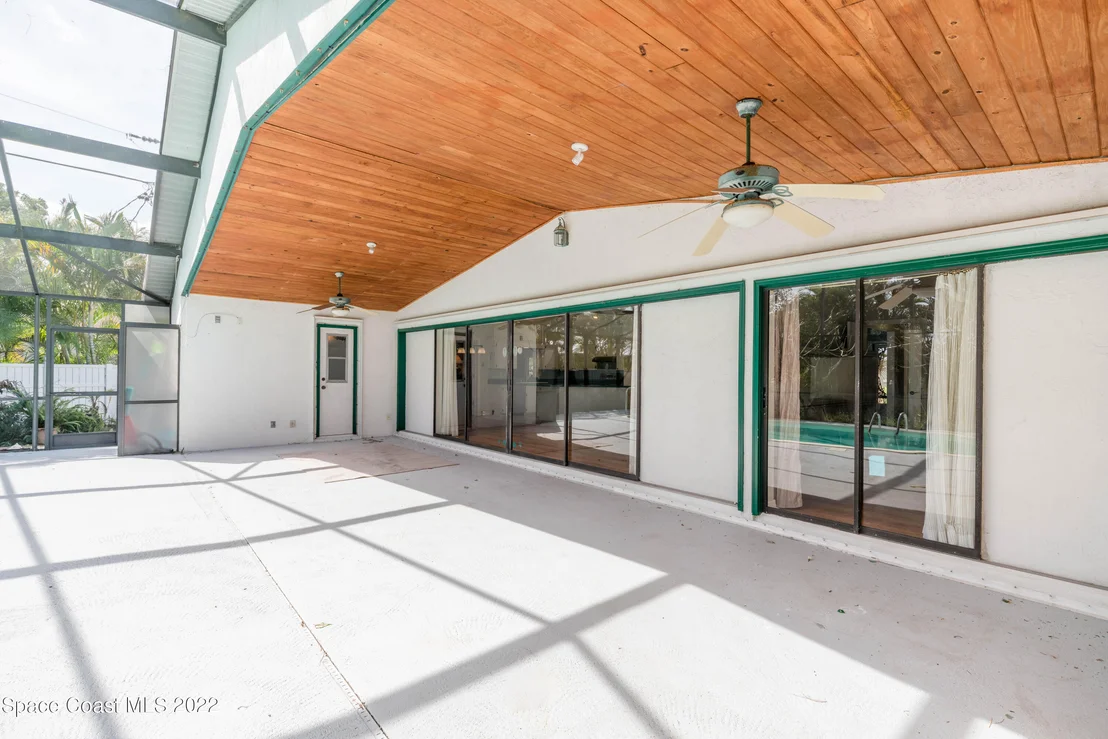 Photo of 573 Orange Avenue