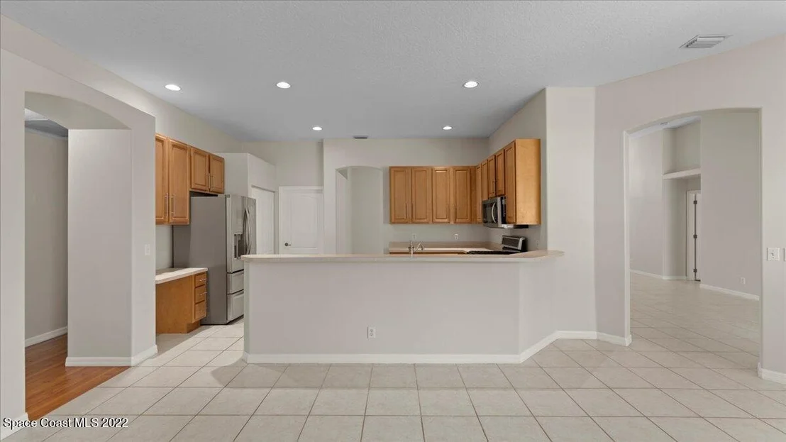 Photo of 5947 Newbury Circle