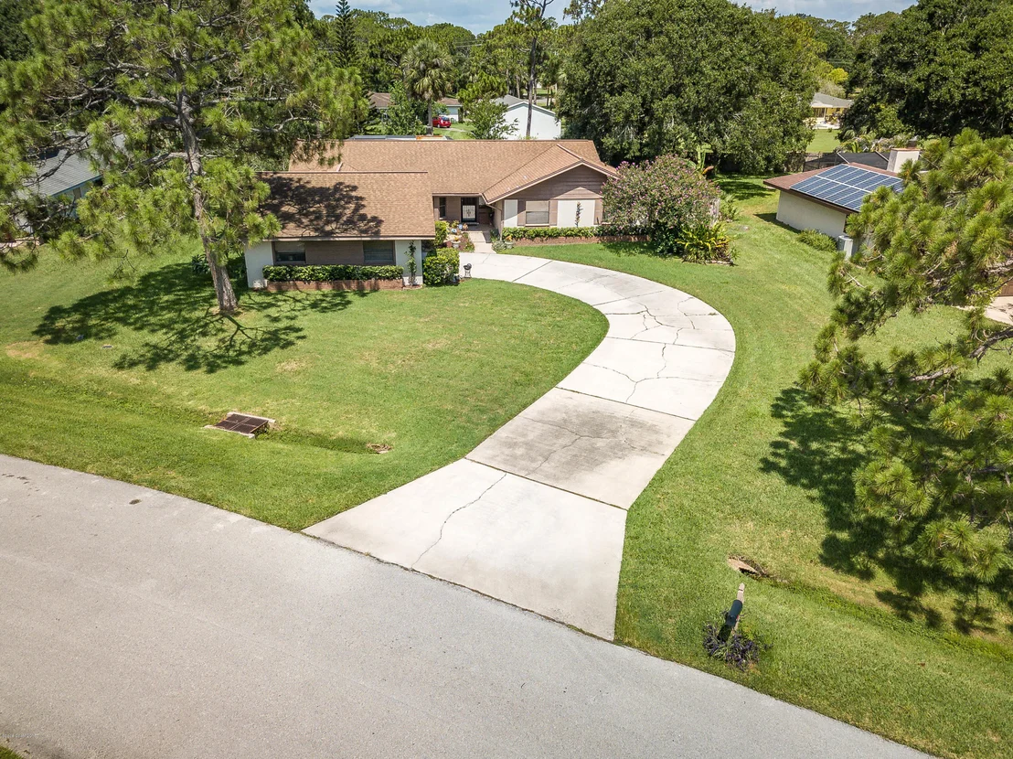 Photo of 2304 Hamlet Drive