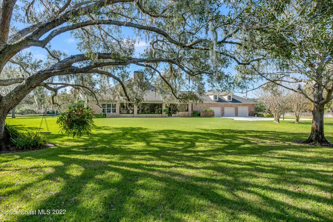 Photo of 3685 Oak Lane