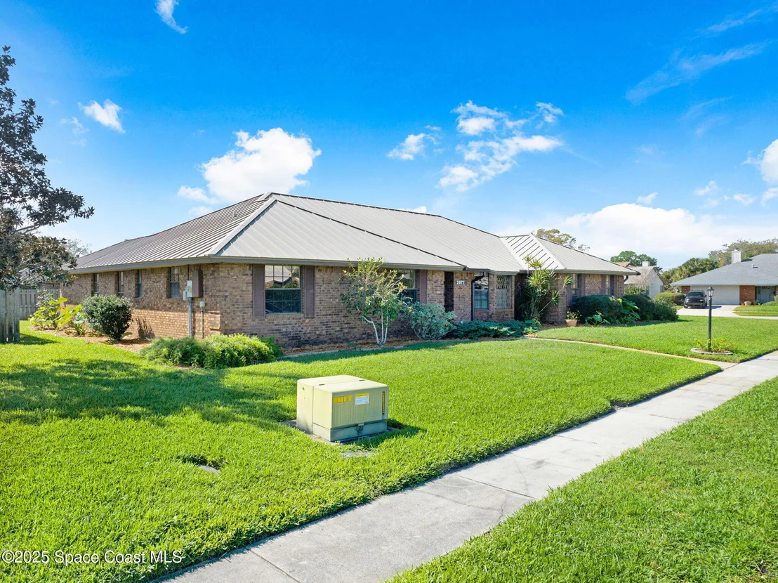 Photo of 2977 Saint Helens Way
