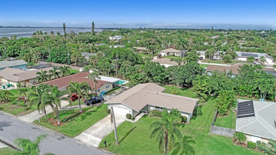 Photo of 402 Surf Road