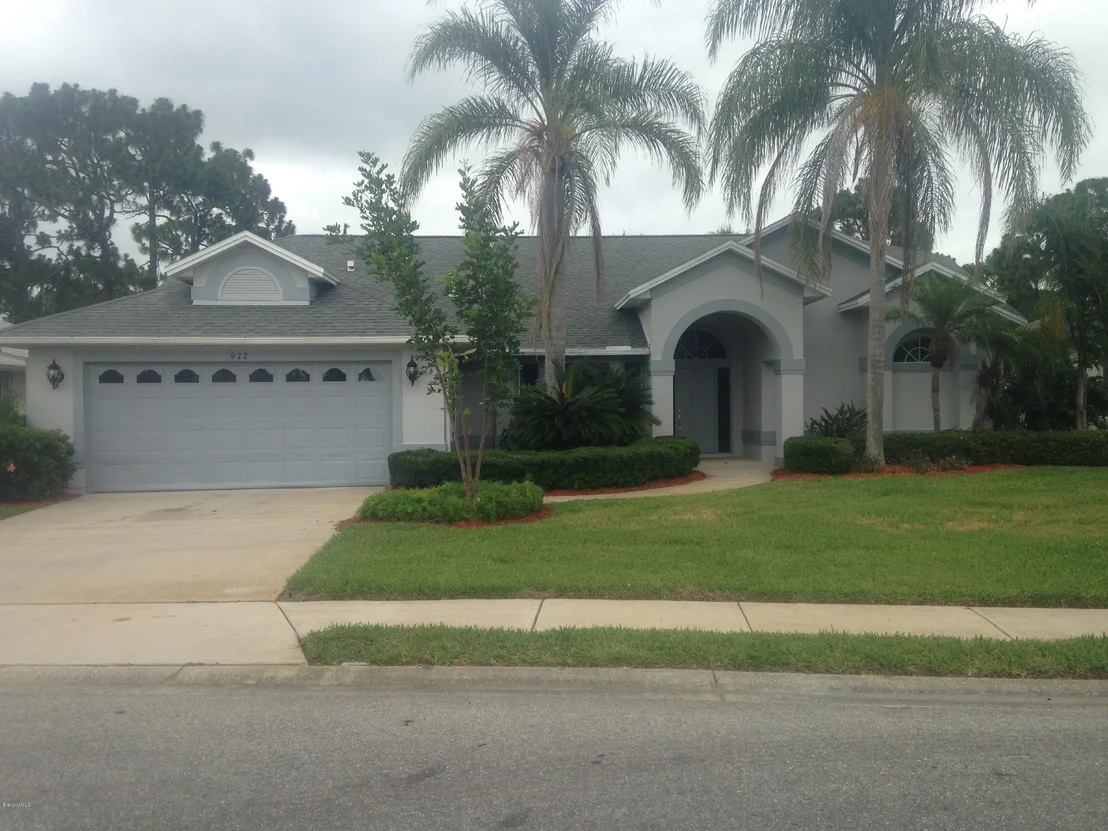 Photo of 977 Somerset Lane