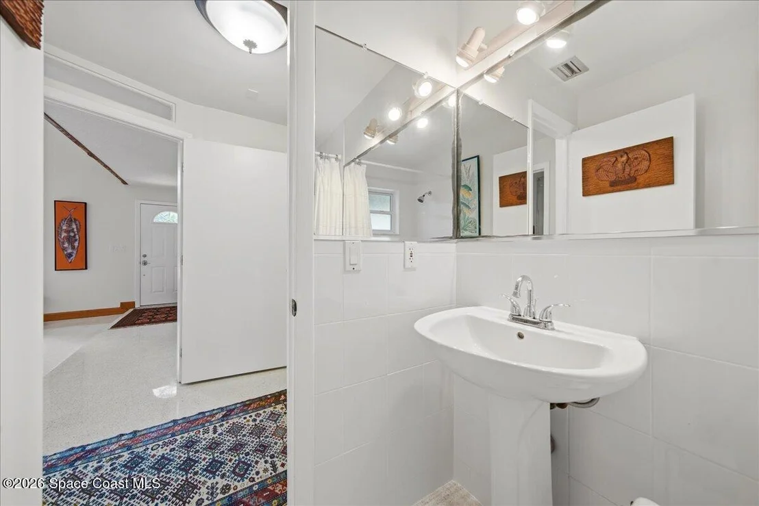 Photo of 180 5th Street