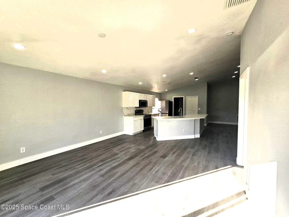 Photo of 2264 Bayhill Drive