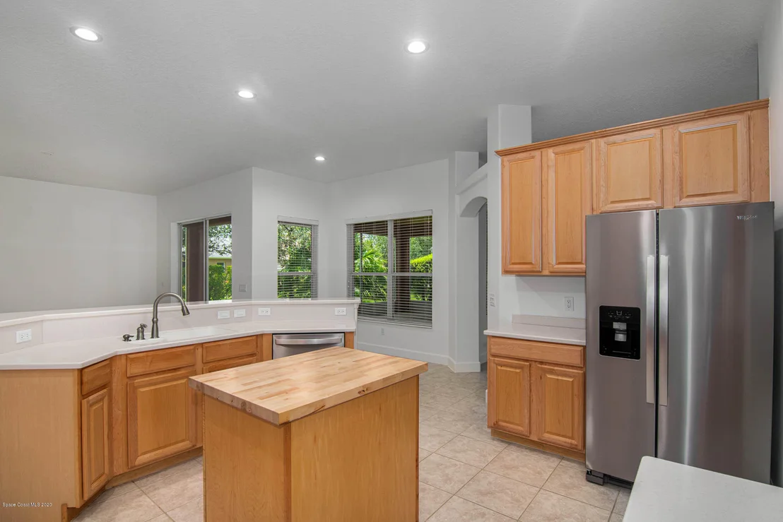 Photo of 6942 Keplar Drive