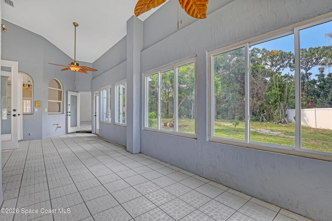 Photo of 427 Kimberly Drive