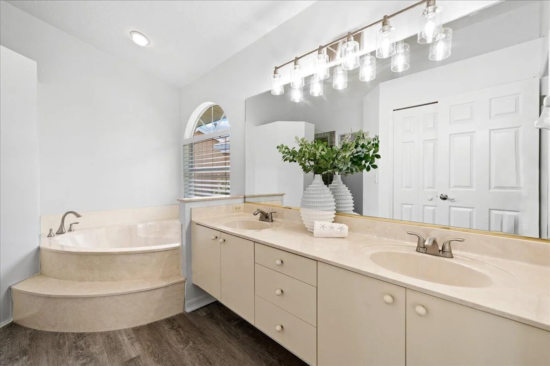 Photo of 3974 Saint Armens Circle