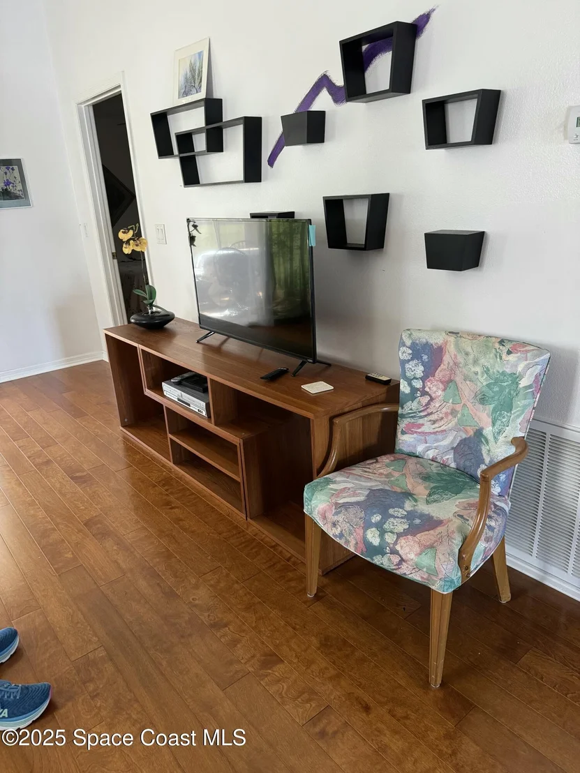 Photo of 870 Cross Lake Drive
