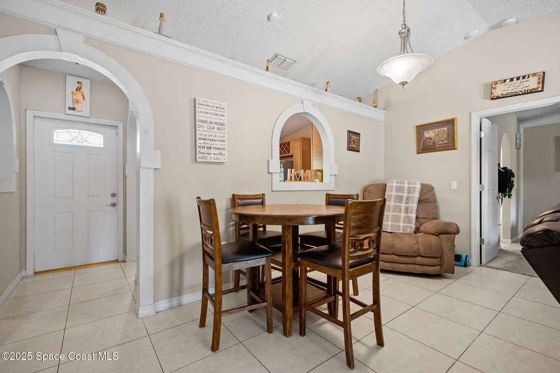 Photo of 2977 Sebastian Lane