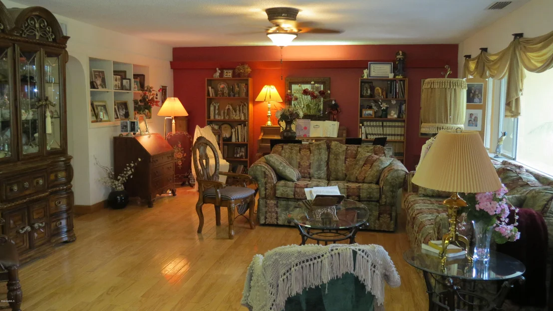 Photo of 145 Orlando Boulevard