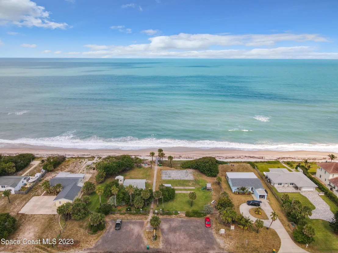 Photo of 6775 Angeles Road