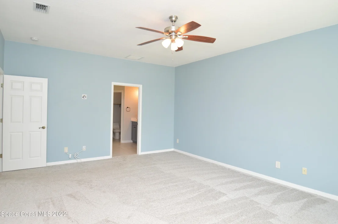 Photo of 725 Triple Crown Lane