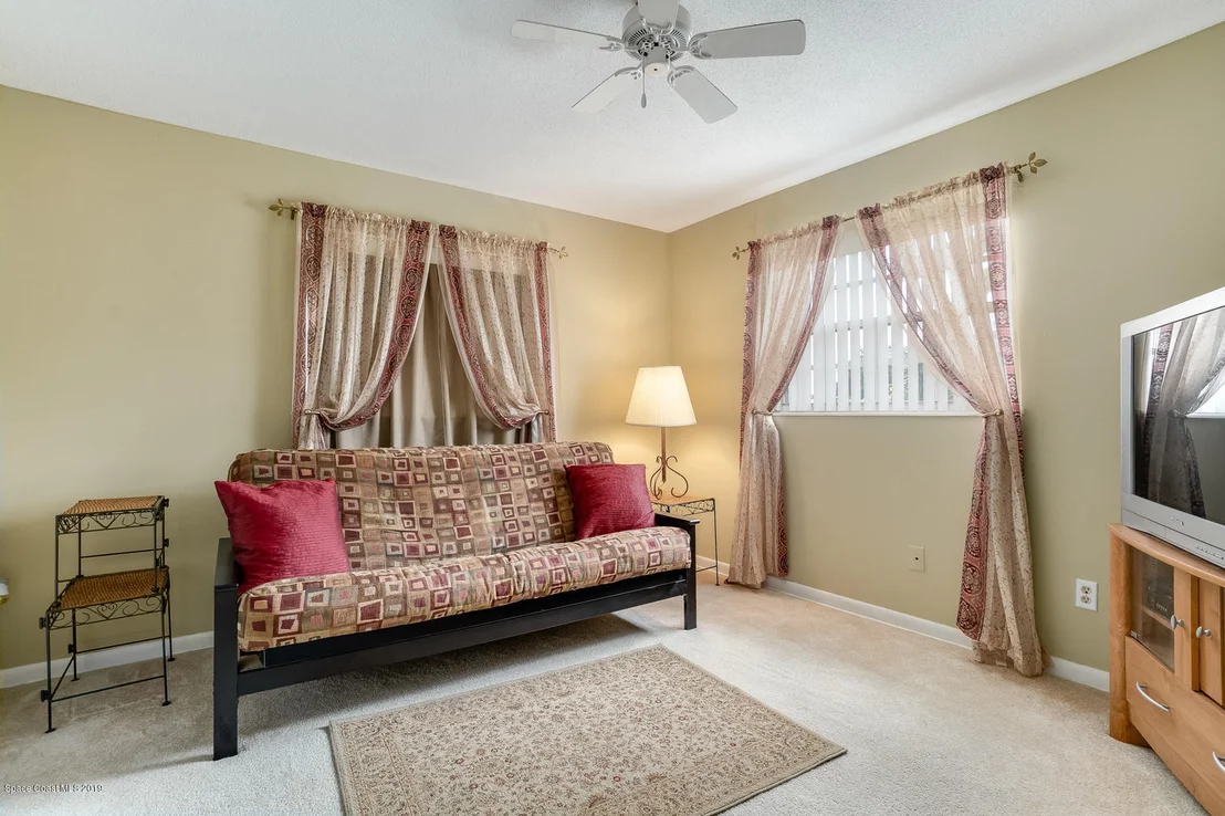 Photo of 933 Bluewater Drive