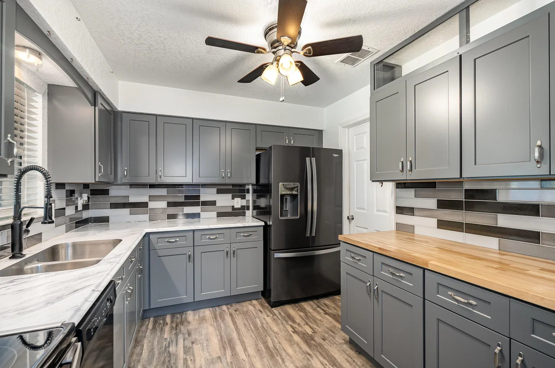 Photo of 4985 Cocoanut Drive