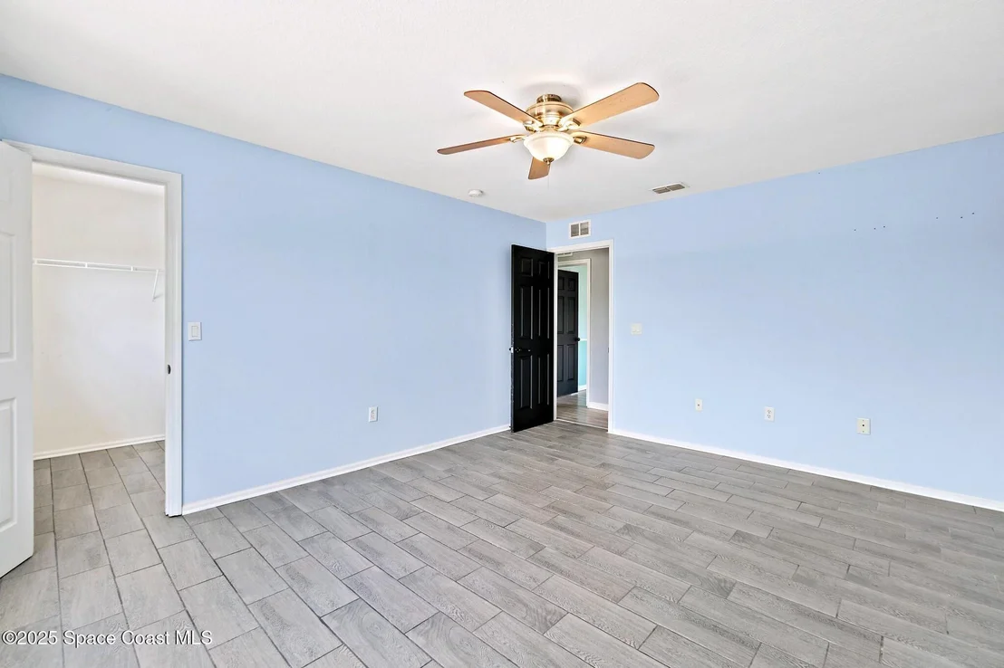 Photo of 404 Dryden Circle