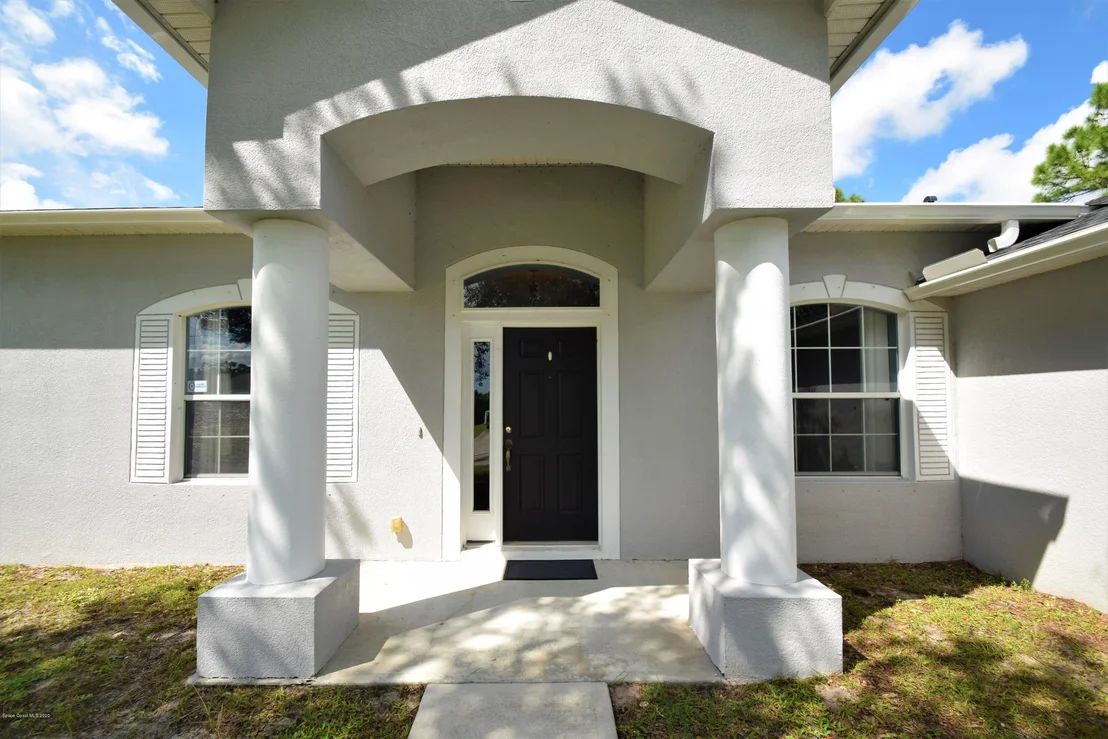 Photo of 2998 Hackensack Avenue SE