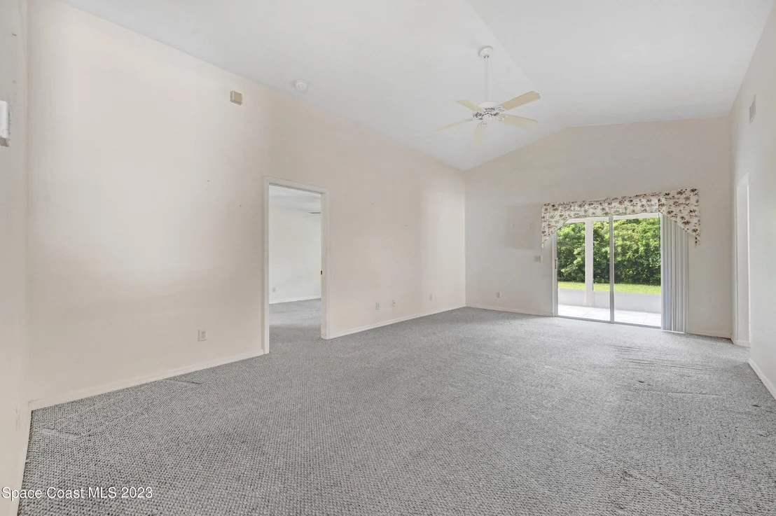 Photo of 974 Pine Creek Circle NE
