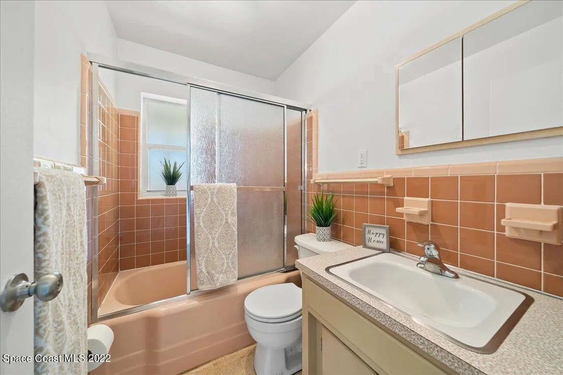 Photo of 453 Dolphin Street
