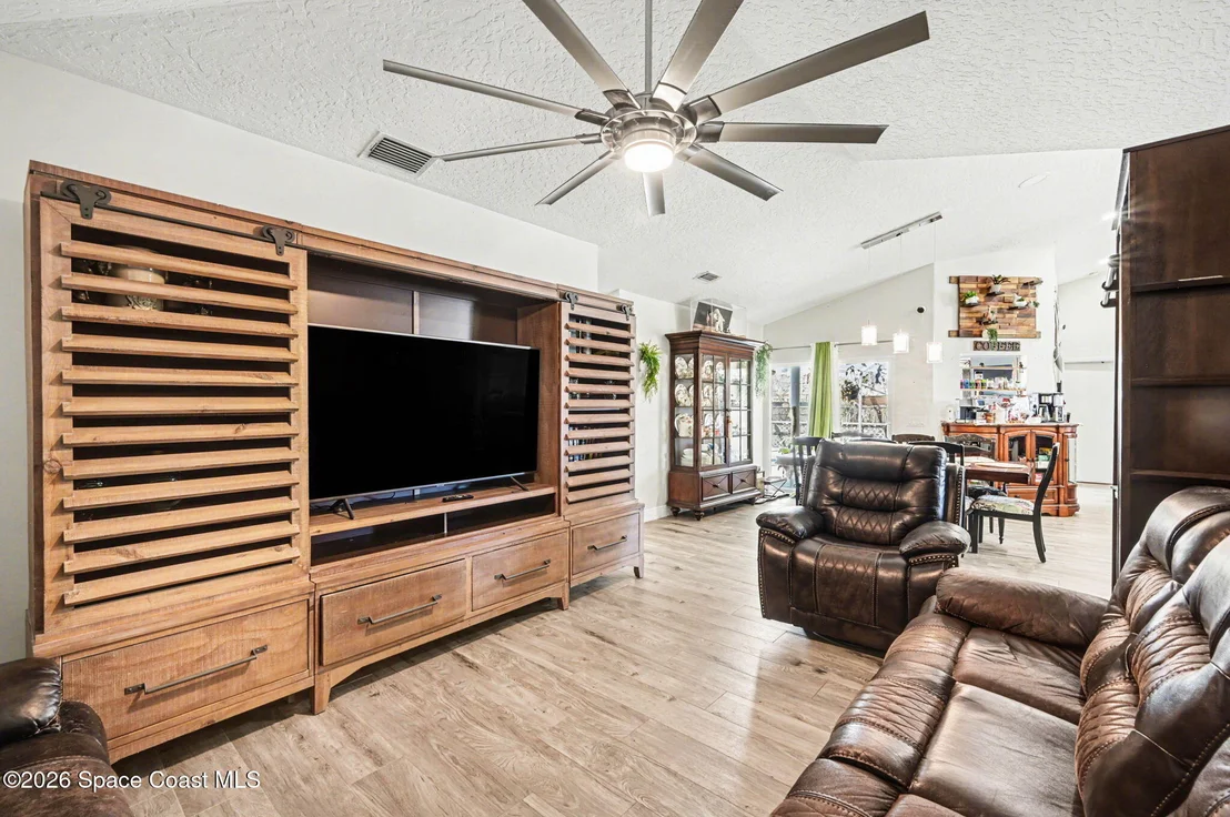 Photo of 1810 Crane Creek Boulevard