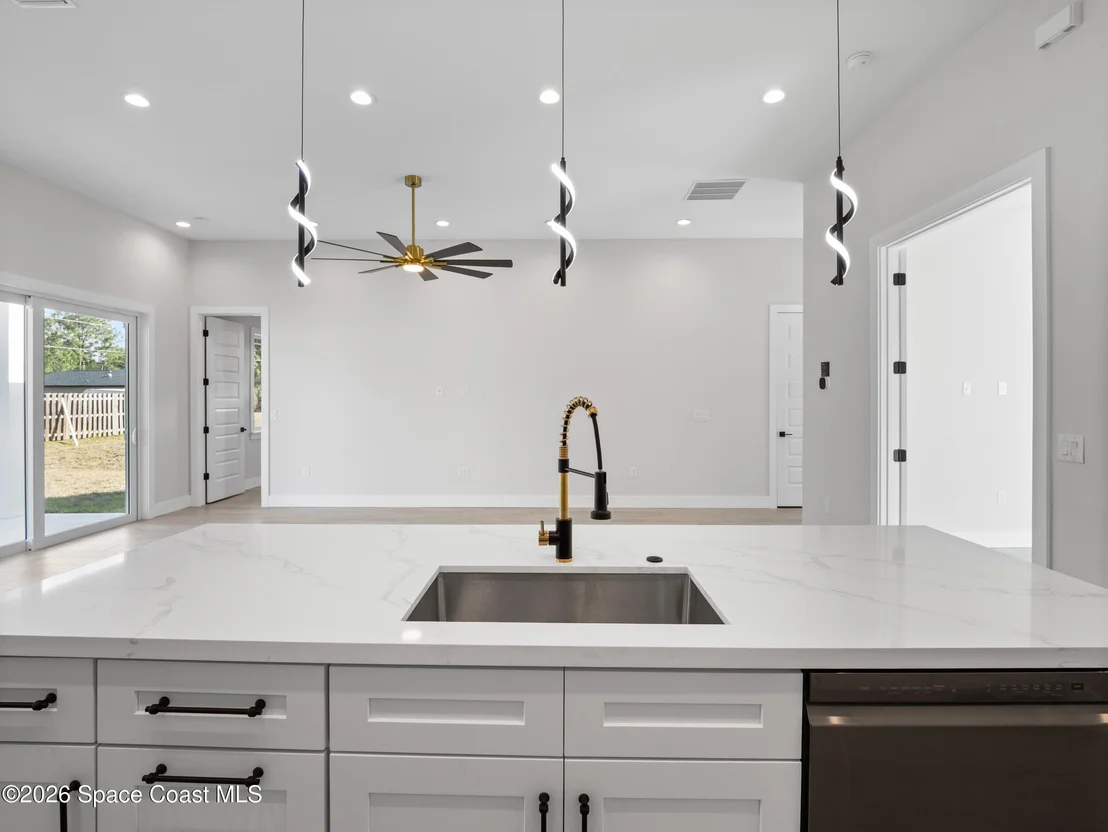 Photo of 2725 Fields Avenue SE