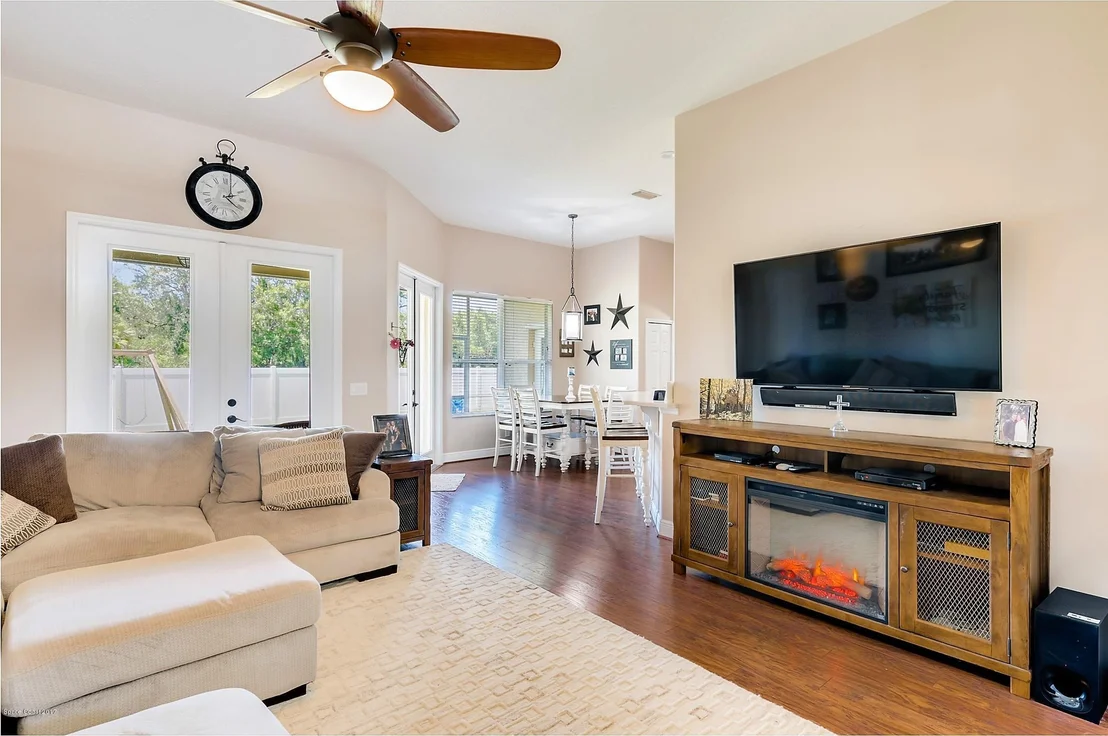Photo of 1611 Whitman Drive