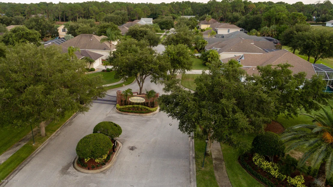 Photo of 1737 Windbrook Drive SE