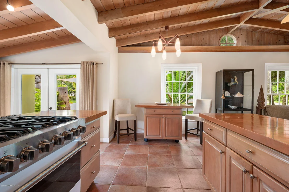 Photo of 816 Banyan Road