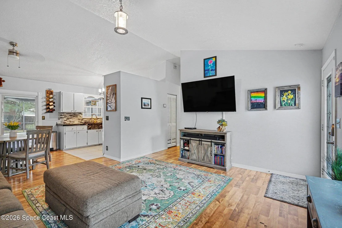 Photo of 6560 Dock Avenue