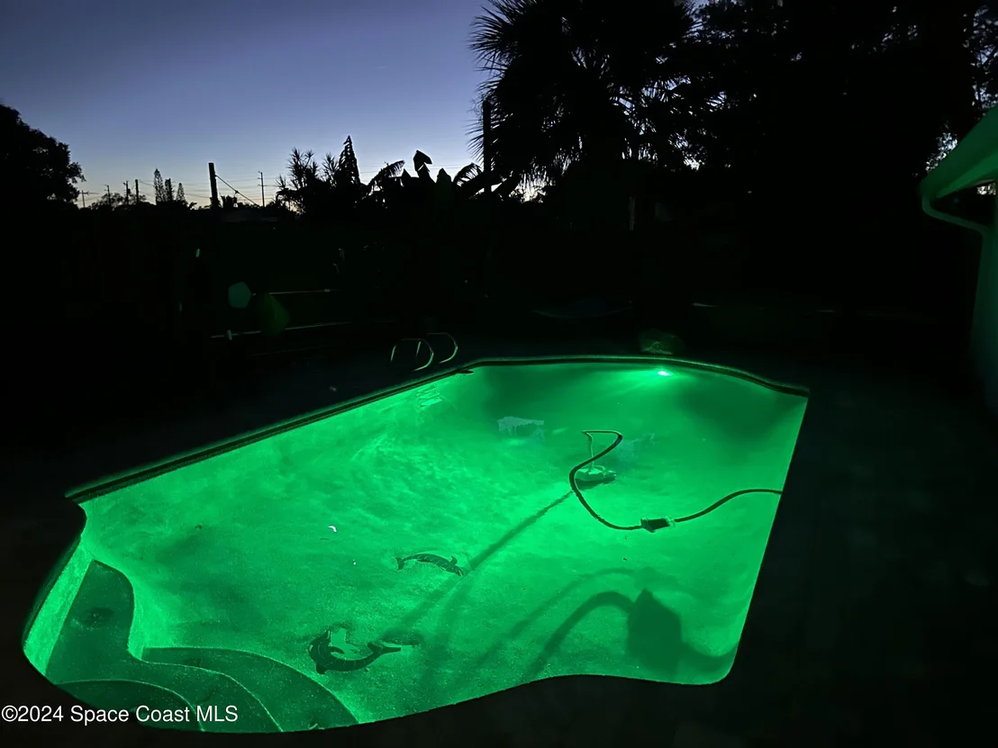 Photo of 1557 Hillcrest Drive