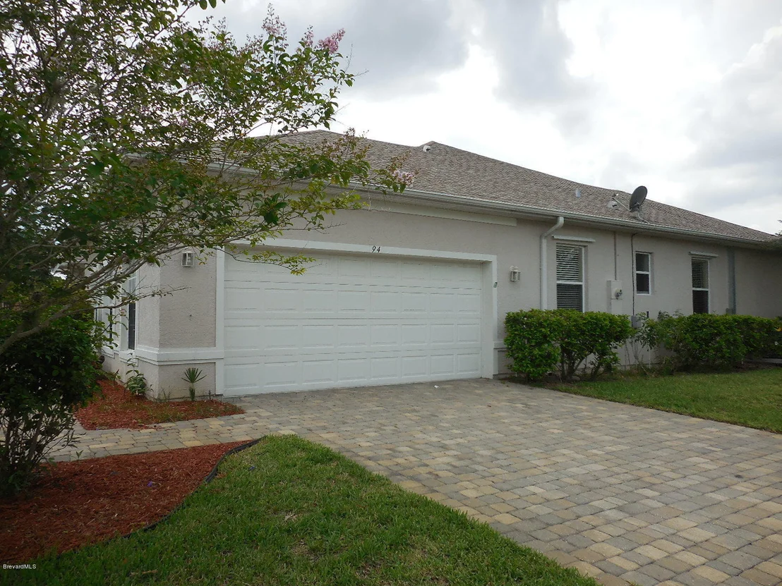 Photo of 194 SE Ridgemont Circle