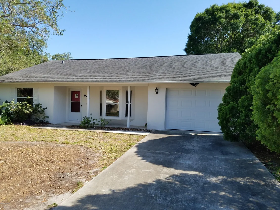 Photo of 993 Hibiscus Street