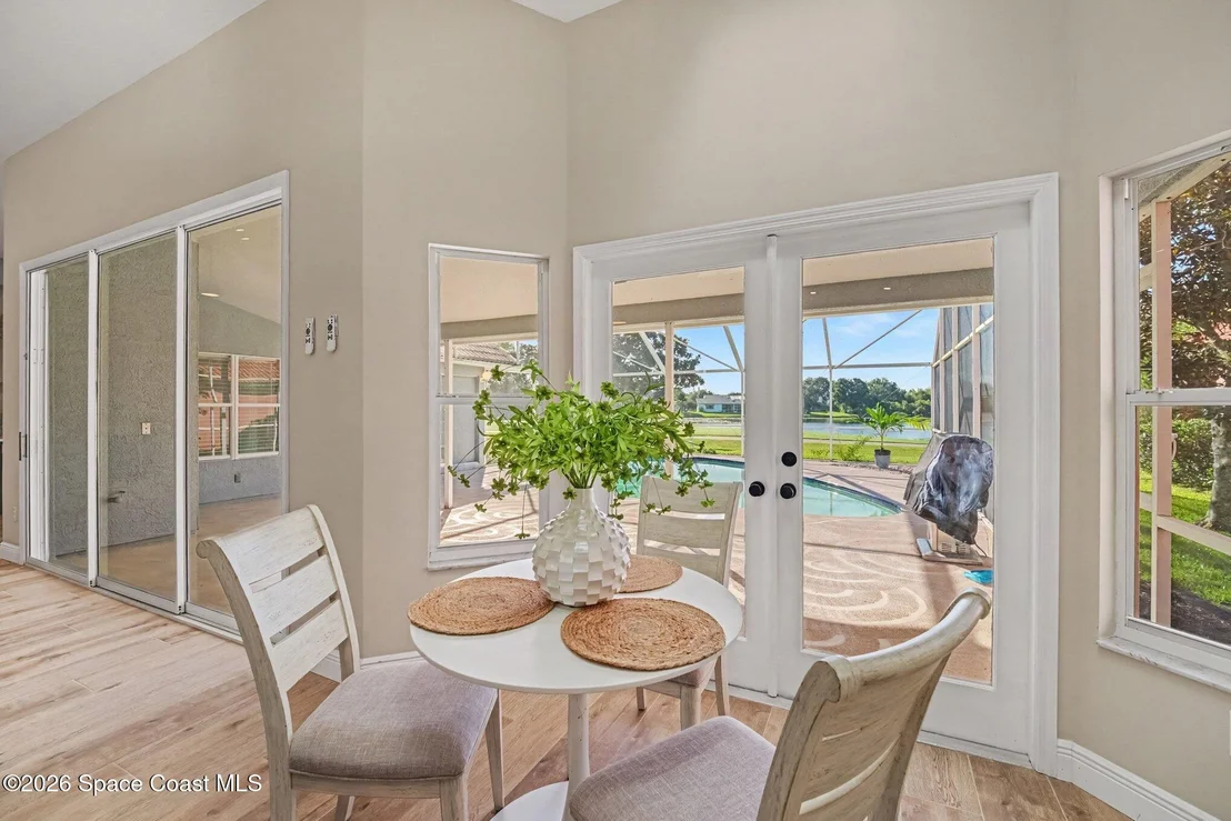 Photo of 804 Spanish Cove Drive NW