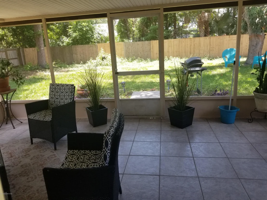 Photo of 5095 Carter Street