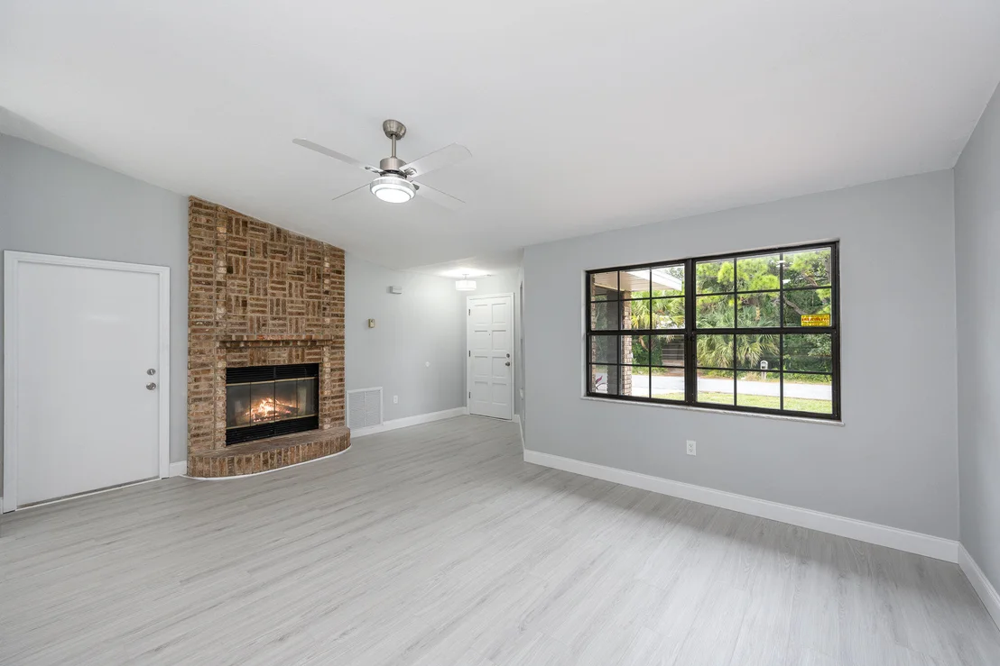 Photo of 6375 Hudson Road