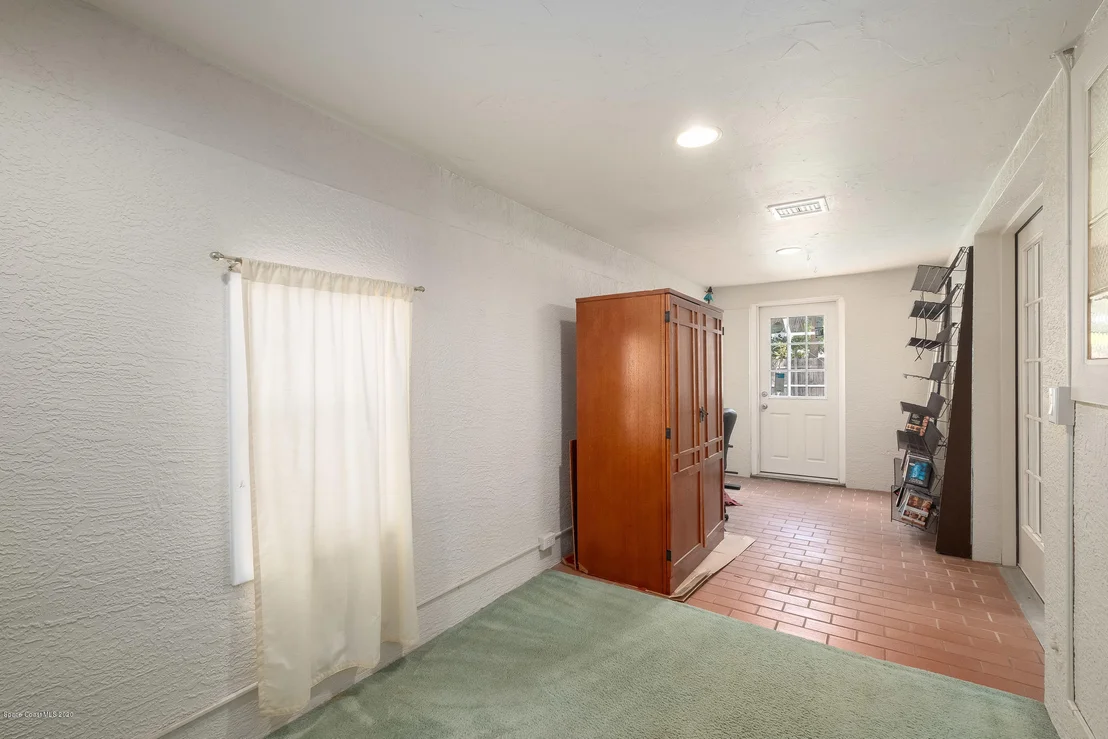 Photo of 812 Topaz Drive