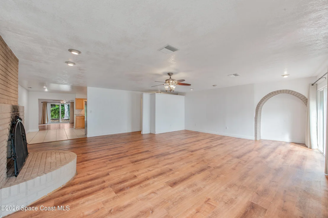 Photo of 555 Rockledge Drive