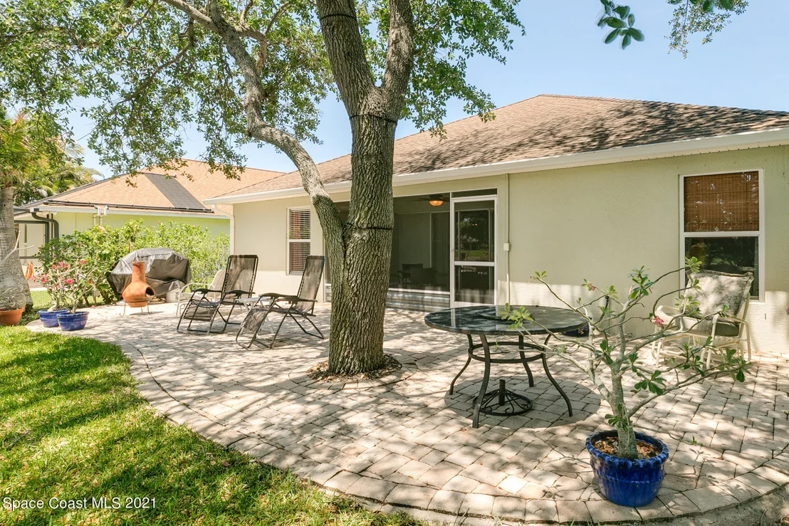 Photo of 829 Tavernier Circle NE