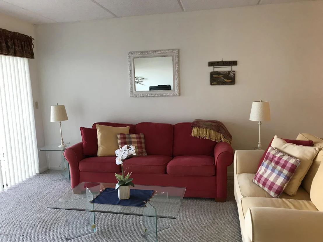 Photo of Unit 406 at 3901 Dixie Highway NE