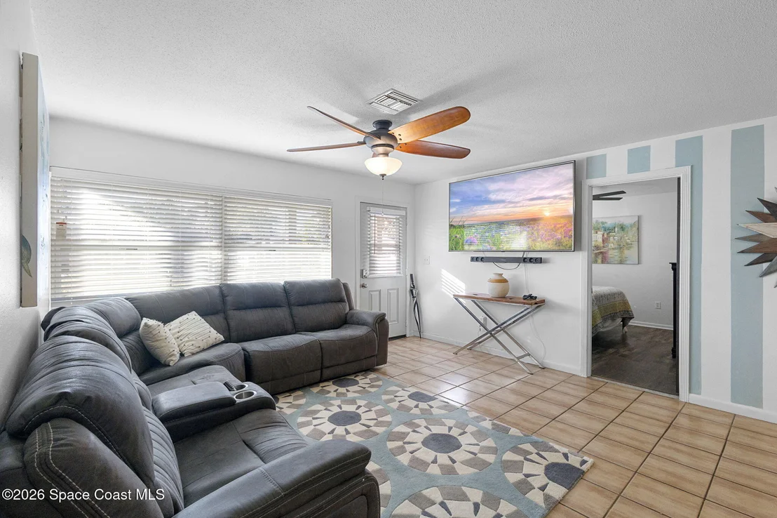 Photo of 727 Clarke Avenue