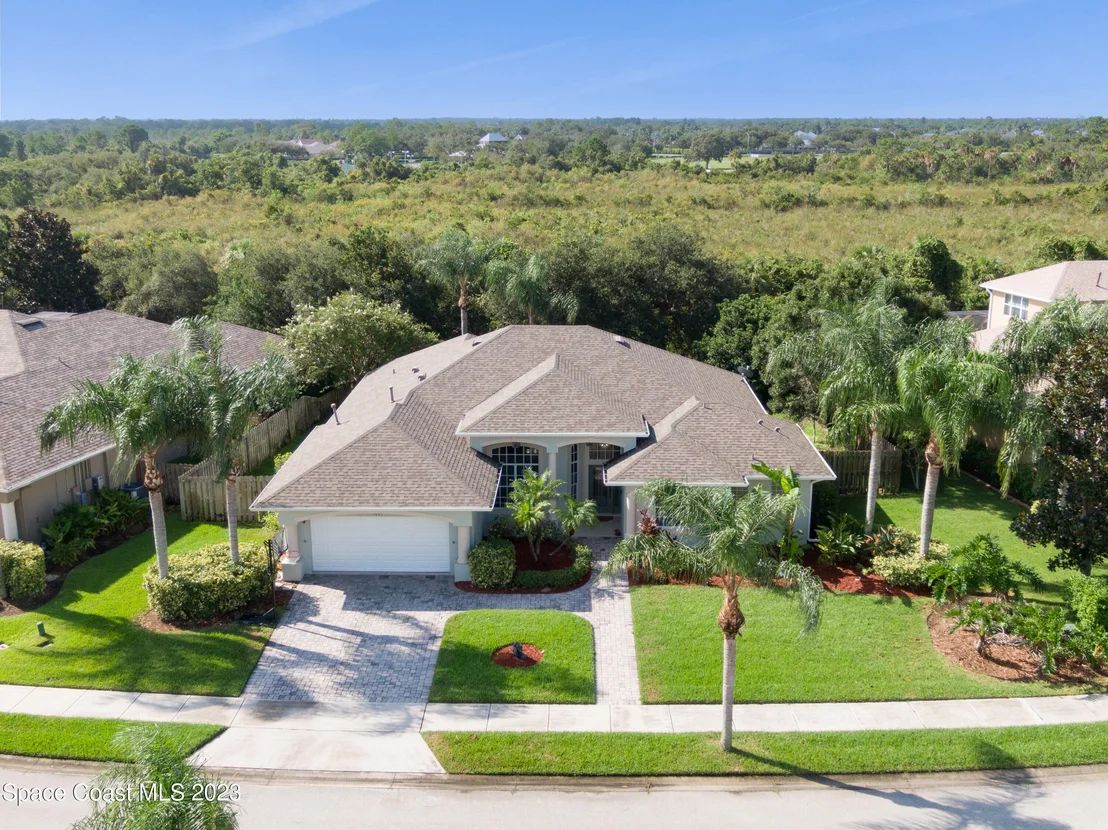Photo of 1647 Auburn Lakes Drive