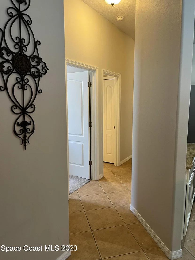 Photo of 1661 Whitman Drive