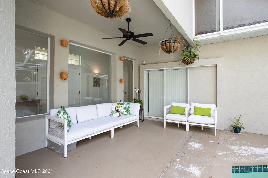 Photo of 2209 Royal Oaks Drive