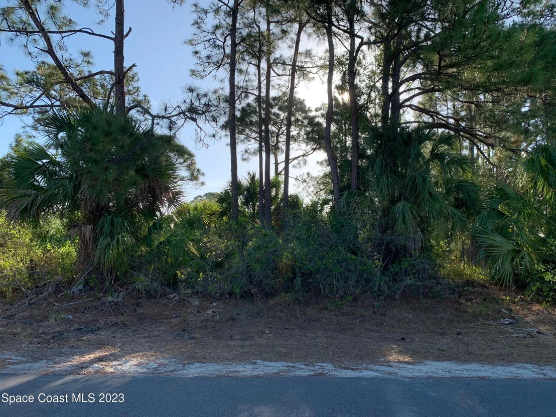 Photo of 2713 Fields Avenue SE
