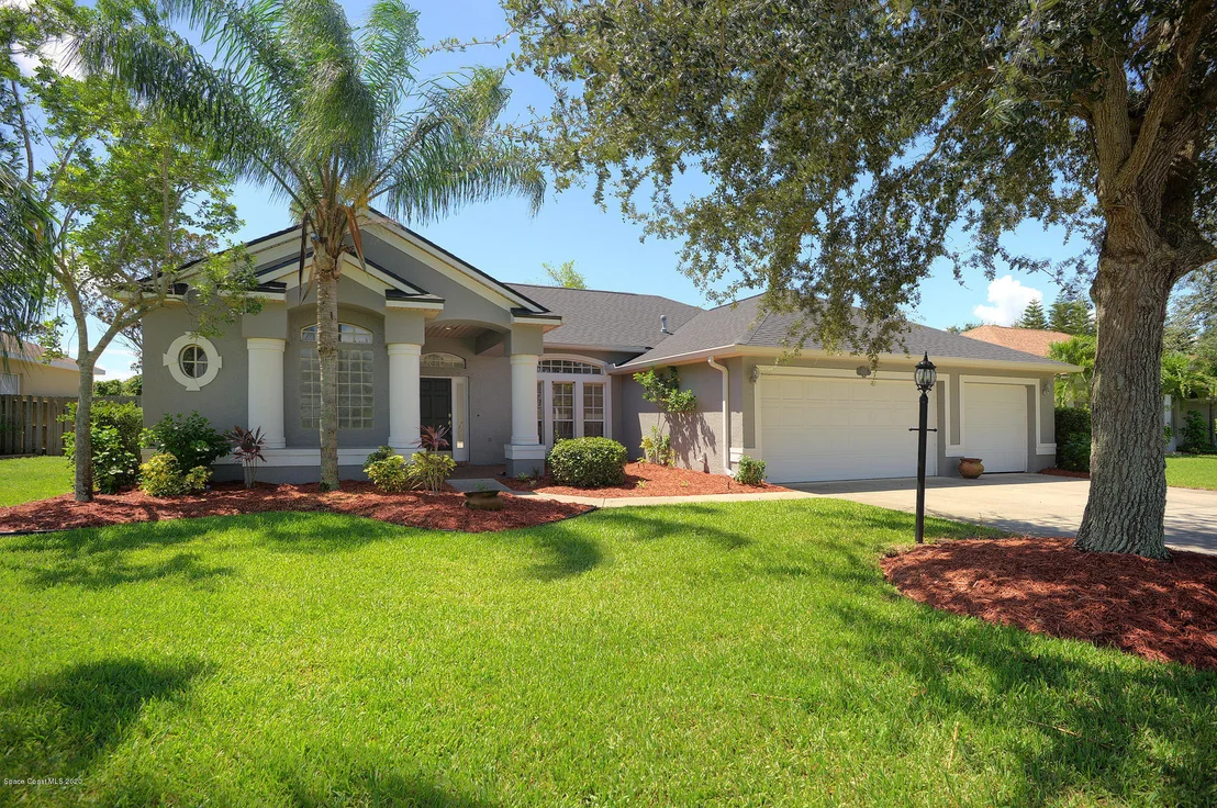 Photo of 5755 Newbury Circle