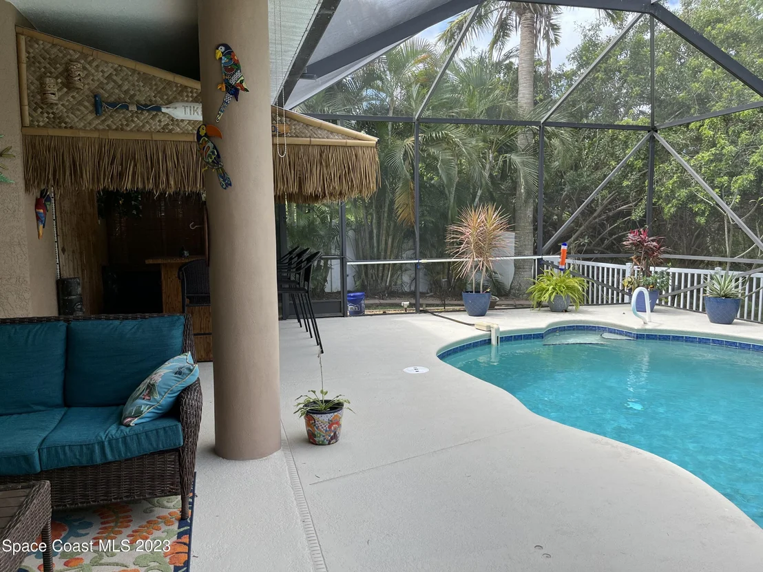 Photo of 1661 Whitman Drive