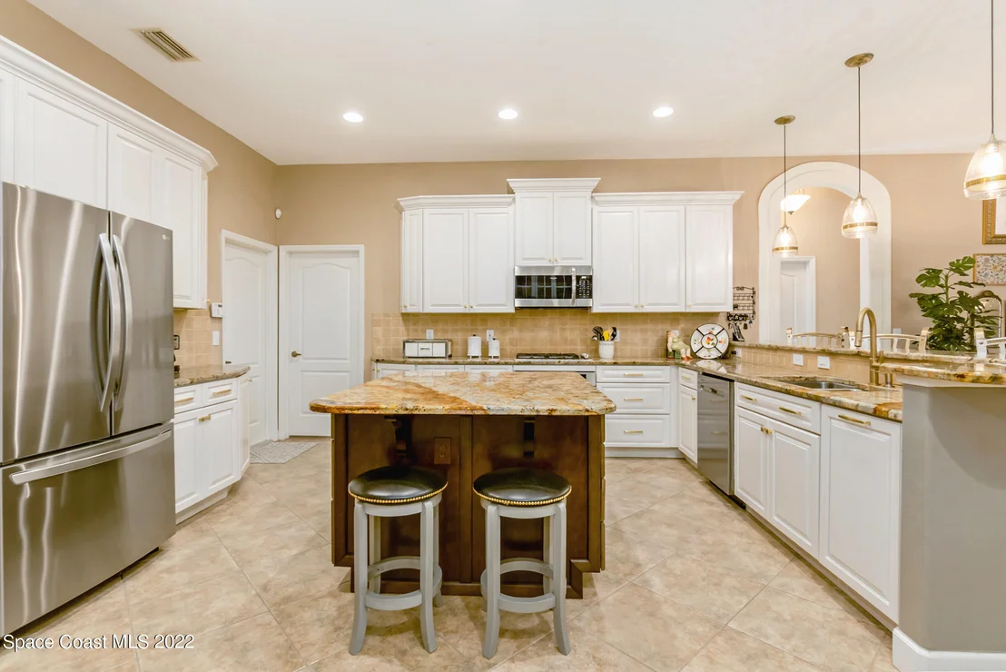 Photo of 3616 Peninsula Circle