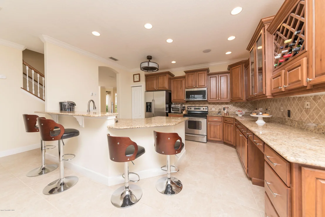 Photo of 800 Glen Abbey Way Way
