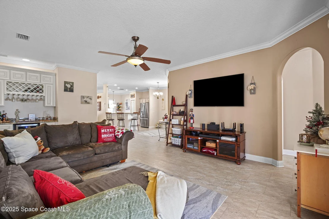 Photo of 381 Waterside Circle