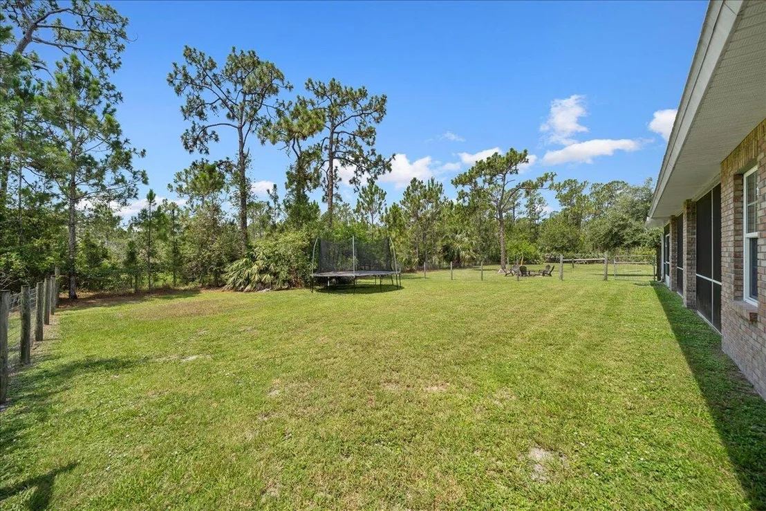 Photo of 2005 Vally Road